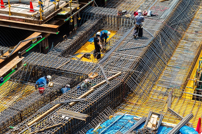 鉄筋工事現場